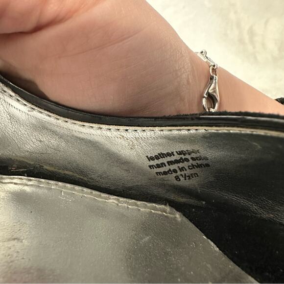 Bebe Women's Black Peep Toe Heels D’orsay suede leather size 8.5 pumps - Picture 11 of 11